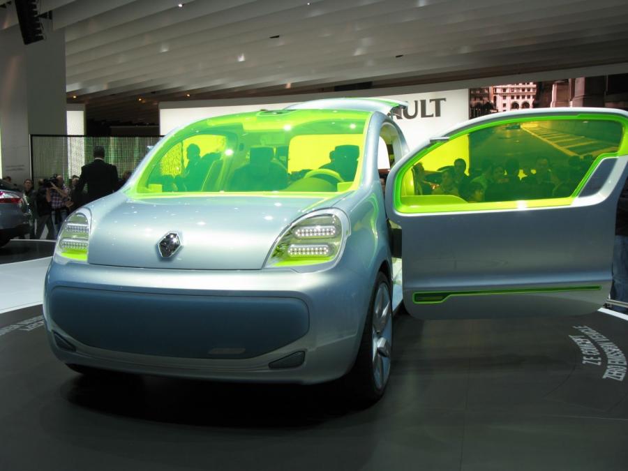 Renault Z.E. Concept 2008 года  (фото 54 из 90)